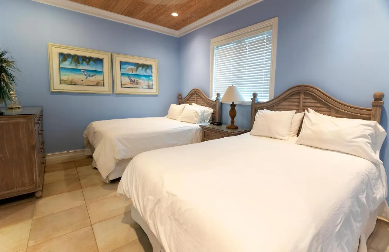 Cape Santa Maria Beach Resort & Villas Seymourʼs